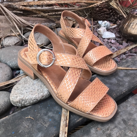 Sandalias camel. m01v-2102