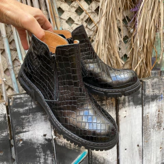 Botineta doble cierre croco negras. j05-1587/burbuja en internet