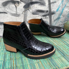 Charritos doble cierre croco charolado negro. j05-6017*464