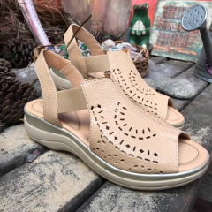 Sandalias arena picadas. p02v-581