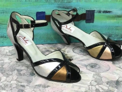 Imagen de Sandalias con talón tango metalizados combinados. N* 41 . e03v-539