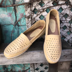 Alpargatas pic amarillo vainilla. v07-010*111 - Altas de Olivos