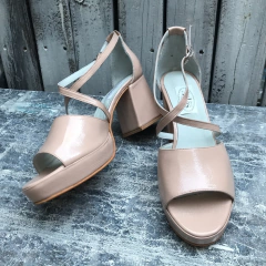 Sandalias con talón, tacón y plataforma, nude noir.. e03v-12 - comprar online