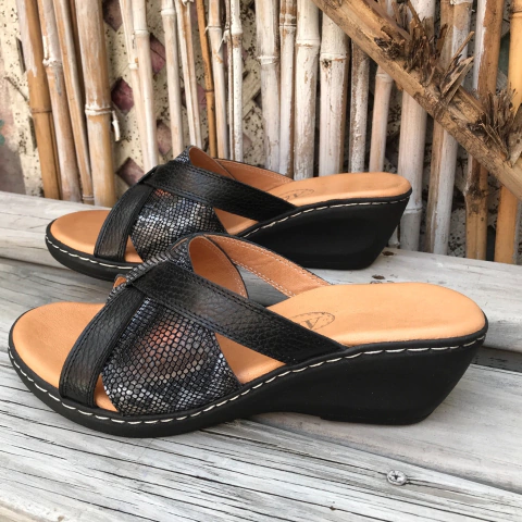 Chinelas combinadas negro y mult. j05v-224