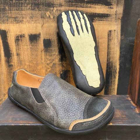 Panchas Patas huesos. gris stone. Agua Patagona Alamo . a04-alamo-141