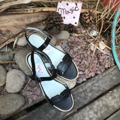 Sandalias negras. e03v-23007 - Altas de Olivos