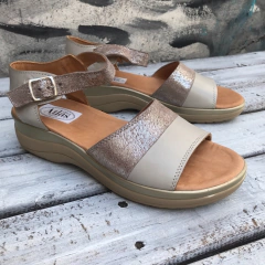 Sandalias hueso y plata. j05v-591a