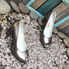 Stilettos con plataforma y boca de pez, peltre. e03-3006 en internet