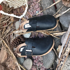 Zuecos mules, boston negro B. h10m-boston - Altas de Olivos
