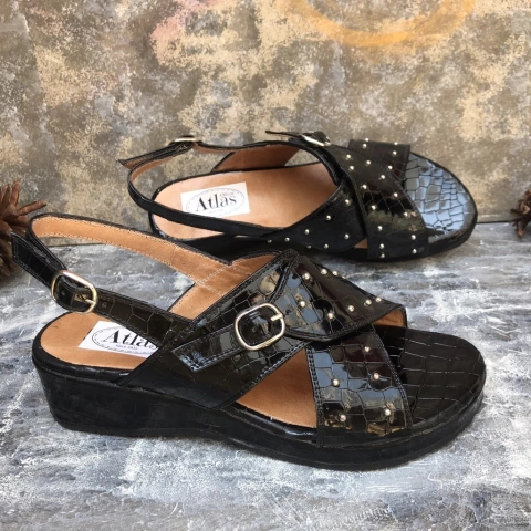 Sandalias negras. m01v-1815