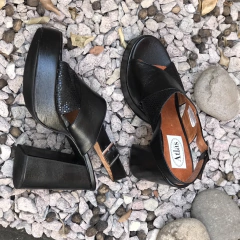 Sandalias con tacón y plataforma, negras. N*40. m01v-2030 en internet