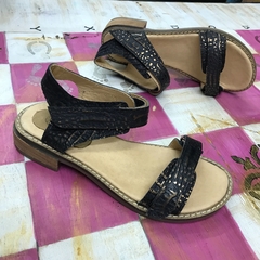 Sandalias negras con velcro. q09v-dublin