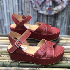 Sandalias con plataforma rojas. r11v-200 - tienda online