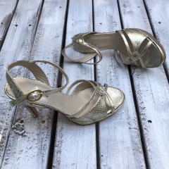Sandalias stiletto y plataforma grabado platino. N*39- xxv-1351 - comprar online