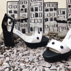 Sandalias con talón, tacón y plataforma, negro y tiza. . e03v-10219