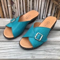 Chinelas con hebilla regulable turquesa. j05v-211 - comprar online