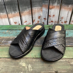 Chinelas cruzadas combinadas negras. q09v-tulum - Altas de Olivos