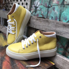 Botitas casual amarillo limón. s06i-914