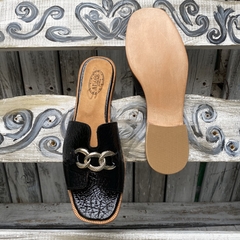 Imagen de Chinelas negras con cadena- s06v-366B