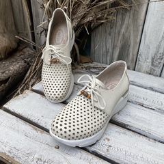 Zapatillas c/taco picadas, tiza. p02m-3301 - comprar online