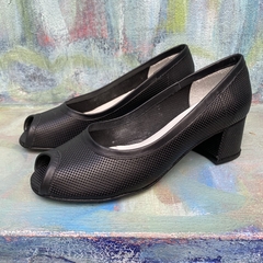 Clásicos tacón con punta de pez negros .e03m*10224-114 - comprar online