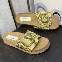 Chinelas birk hebillón amarillo -p02v-995 - Altas de Olivos