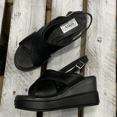 Sandalias con plataforma cruzadas, negras. p02v-782 en internet