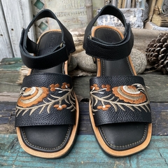 Sandalias bordadas, negras. p02v-864 - Altas de Olivos