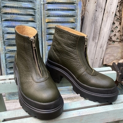Borcego con cierre frontal track verde- p02i-2329 - tienda online