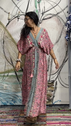 Vestido largo con tajo de seda. soyo*69085 en internet