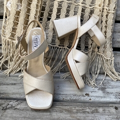 Sandalias con plataforma y tacón, hueso perlado. f13v-2449 - comprar online