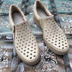 Zapatillas con cierre y elástico, superconfort, natural. p02-1911