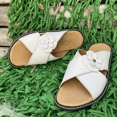 Chinelas cruzadas con flor, blancas. j05v-169.2 - comprar online