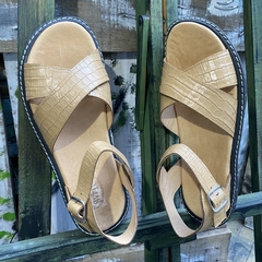 Sandalias confort cruzadas, camel . j05v-302.2 - comprar online