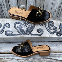 Chinelas con cadena negras . s06v-366 - tienda online