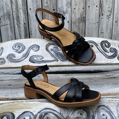 Sandalia negra trenzada. s06v-369 - comprar online