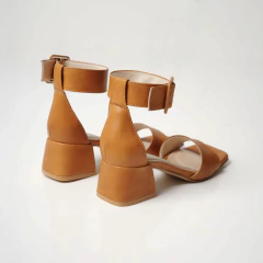Sandalia Ivy Caramel - comprar online