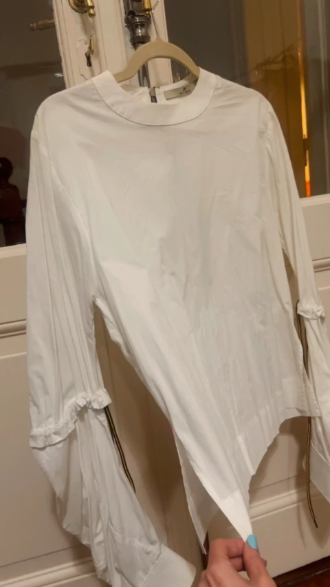 Camisa aJt con detalle en mangas Y cierre el espada