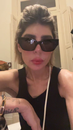 Anteojos de sol con estuche CELINE nuevos en internet