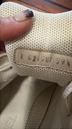 Zapatillas deportivas Chanel con logo 39.5 nuevas - comprar online