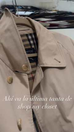 Gabardina Burberrys con forro a cuadros over - tienda online