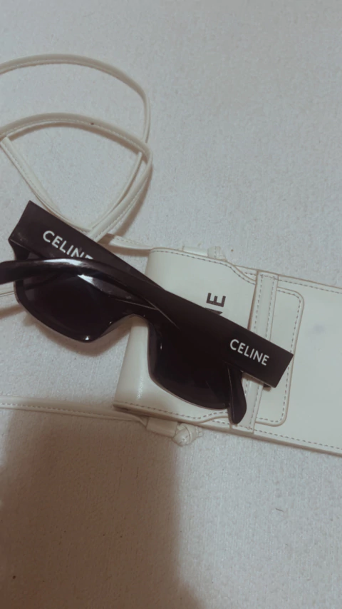 Anteojos de sol con estuche CELINE nuevos - comprar online