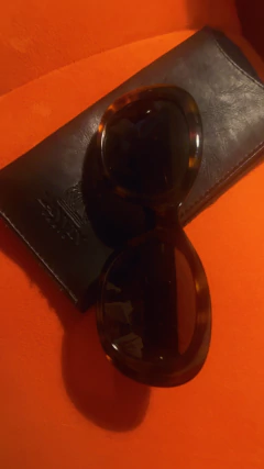 Imagen de Gafas de sol Lanvin con estuche ovalado vintage
