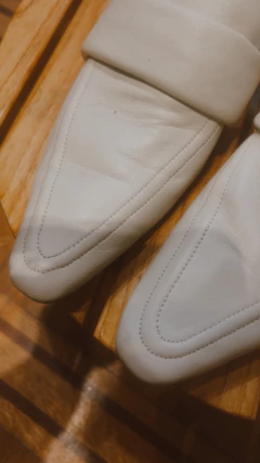 mocasin de cuero vacuno para mujer Cher talle 40