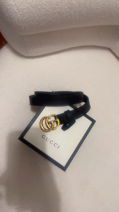 Cinturón Gucci de cuero con hebilla doble G
