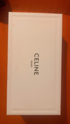 Anteojos de sol Celine ovalados en internet