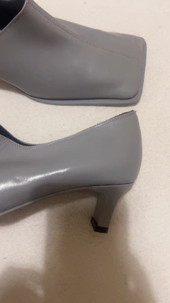 Zapatos de taco bajo 3.5 con punta cuadrada nuevos - CABU