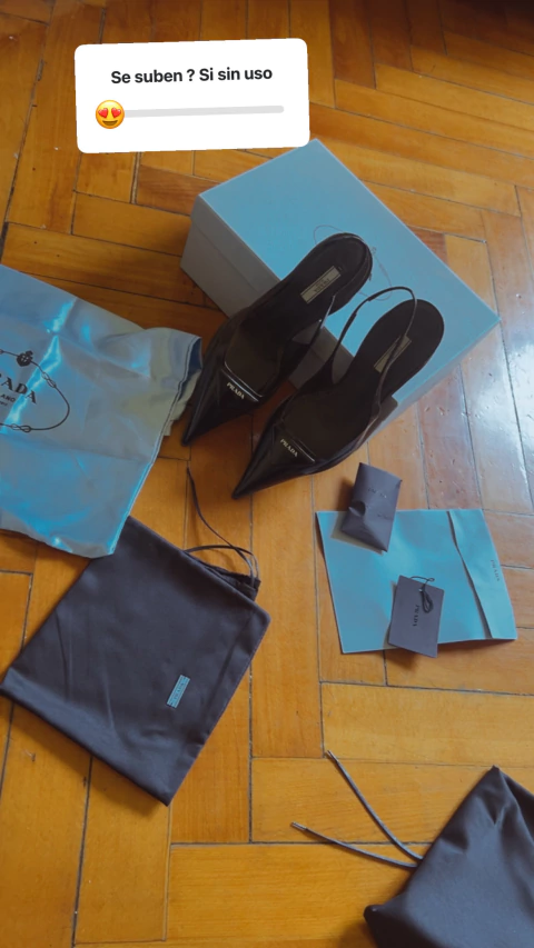 Zapatos Prada de punta fina Sin uso en caja y todos los accesorios - comprar online