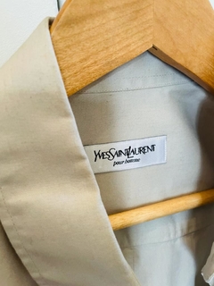 CAMISA VINTAGE YVES SAINT LAURENT BEIGE - comprar online