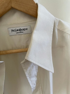 CAMISA VINTAGE YVES SAINT LAURENT OFF WHITE - comprar online